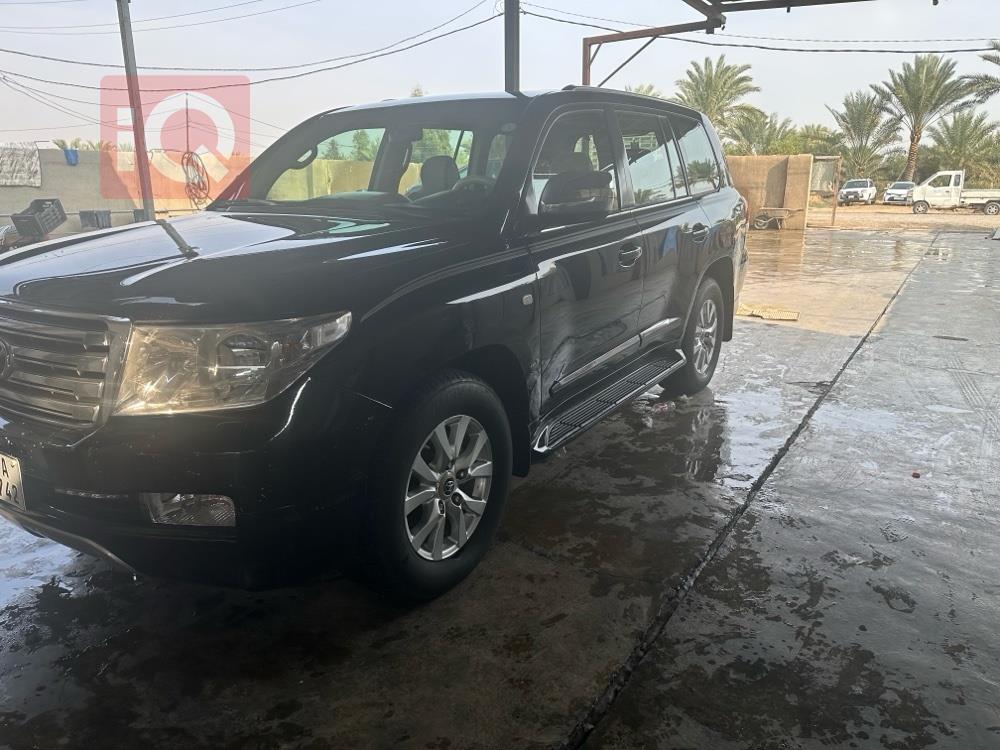 تويوتا لاندكروزر